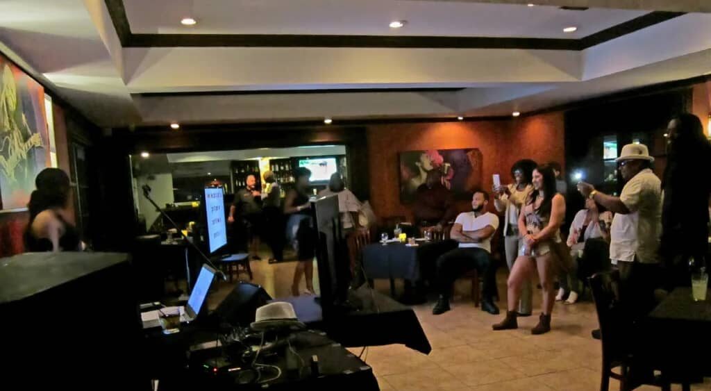 Rent Miami's Top AV Equipment Today,Big Screens for Movie Nights,Projector Rentals,Audio Visual,AV Solutions